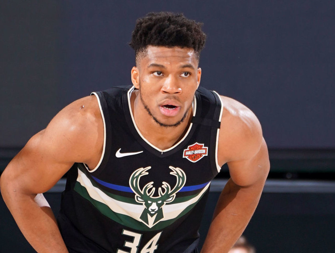 无缘出战 无缘出战