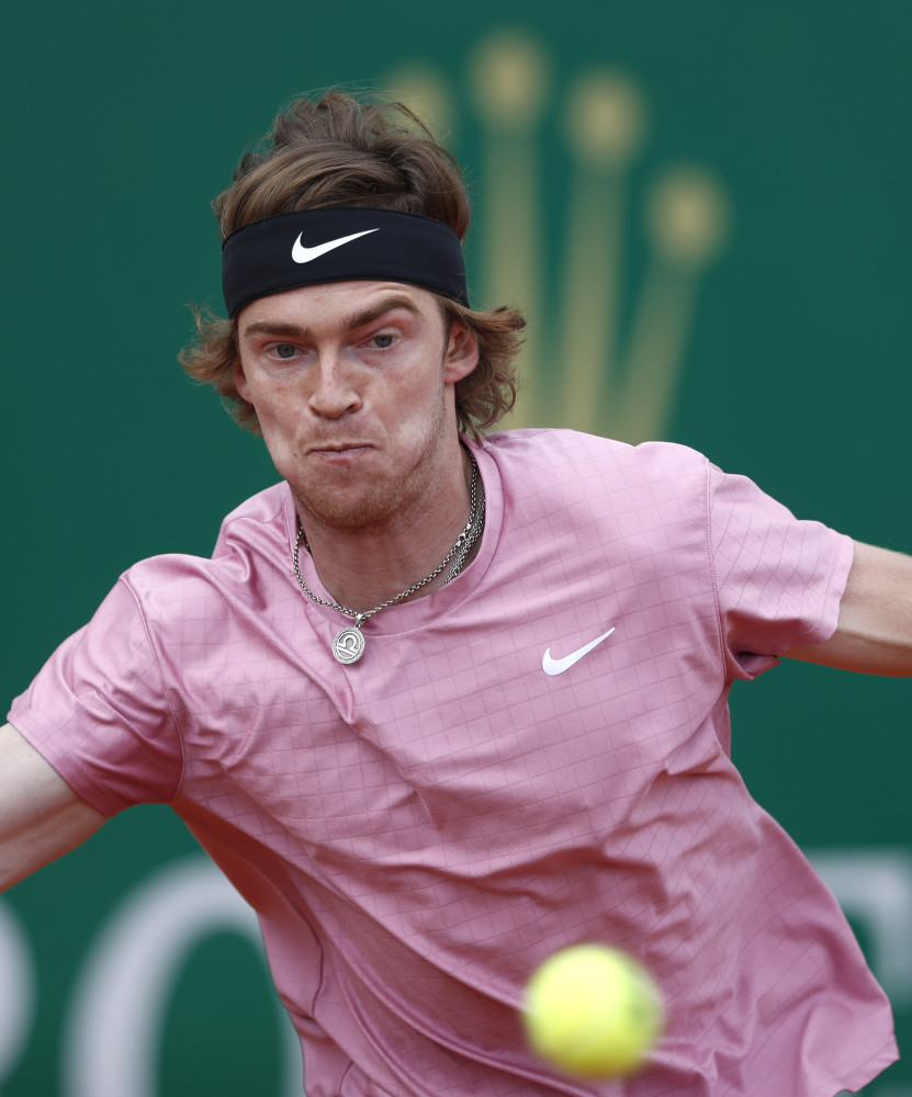 中尤为重要 中尤为重要