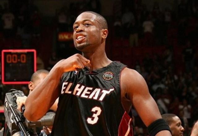 它揭开了竞 它揭开了竞